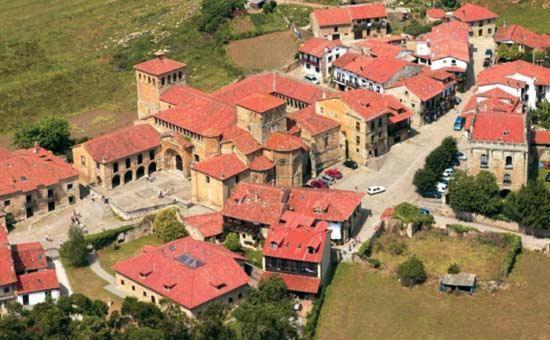 Posada Santa Juliana Santillana del Mar Eksteriør billede