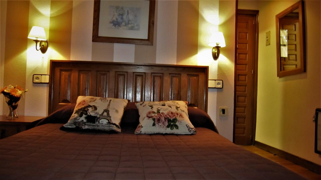 Posada Santa Juliana Santillana del Mar Eksteriør billede